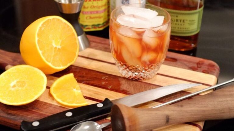 Timeless Perfection: How to Make the Perfect Old Fashioned at Home
