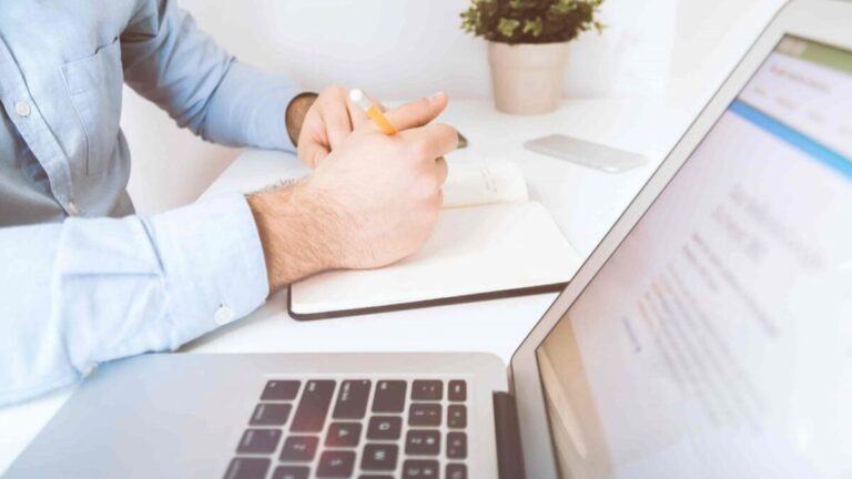 Your Guide to Starting Your Own Business Successfully